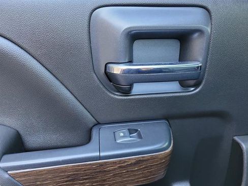 Used 2018 GMC Sierra 2500 Denali w/ Duramax Plus Package image 10