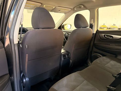 Used 2016 Nissan Rogue S FWD image 12