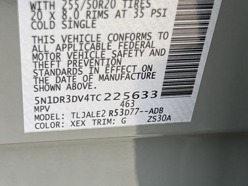 New 2026 Nissan Pathfinder Platinum FWD image 17