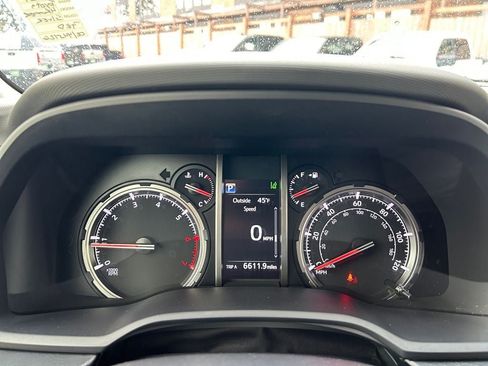Used 2024 Toyota 4Runner TRD Off-Road AWD/4WD image 16