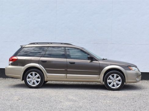 Used 2008 Subaru Outback 2.5i AWD/4WD image 6