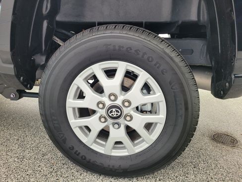 Certified 2026 Toyota Tacoma SR5 AWD/4WD image 6