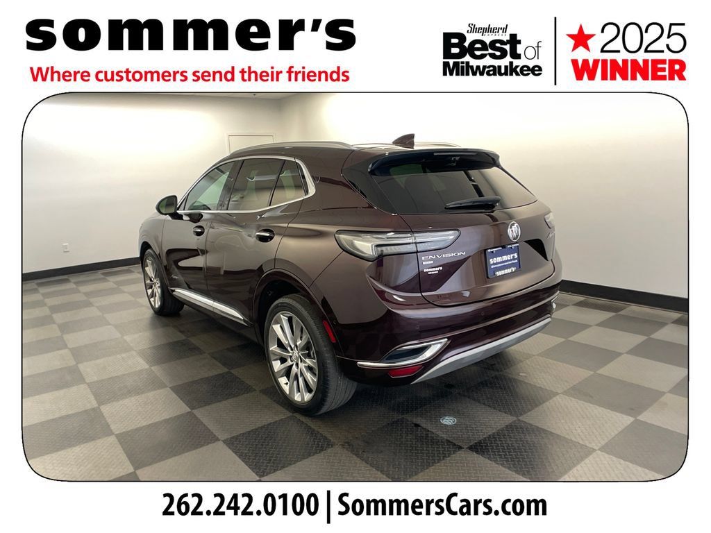 Used 2022 Buick Envision Avenir w/ Technology Package II AWD/4WD image 3
