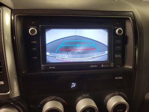 Used 2018 Toyota Sequoia TRD Sport AWD/4WD image 16