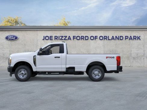 New 2026 Ford F250 XL w/ FX4 Off-Road Package image 3