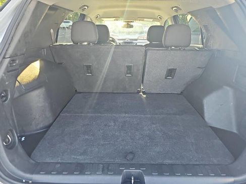 Used 2021 Chevrolet Equinox LT image 12