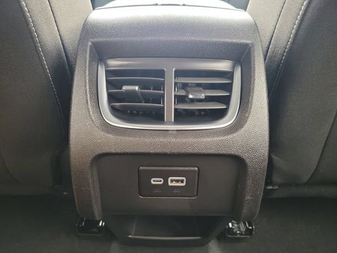 Used 2025 Chevrolet Blazer LT FWD image 25