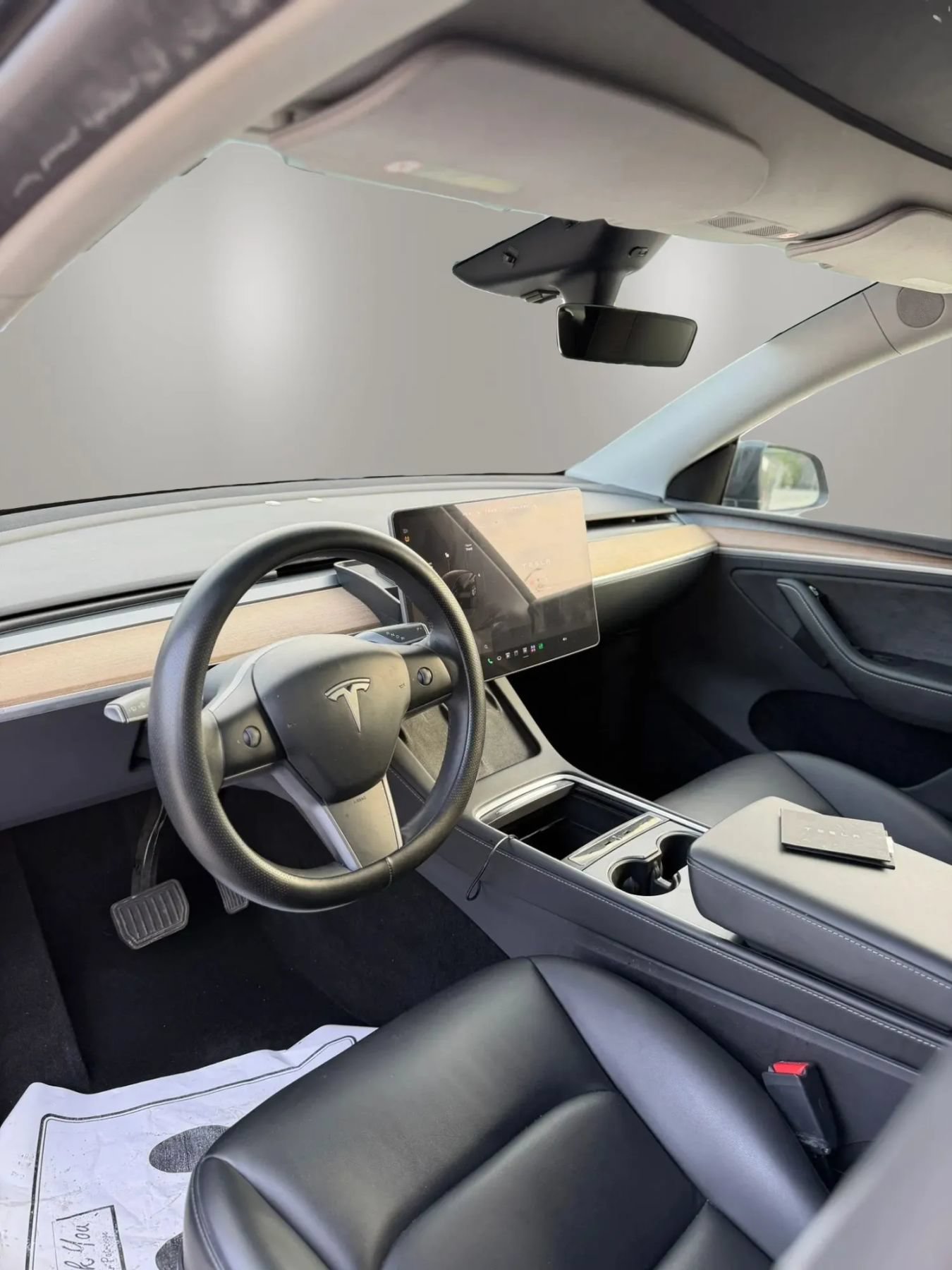 Used 2023 Tesla Model Y AWD image 12