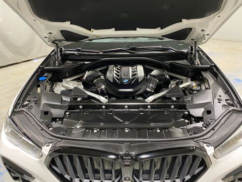 Used 2022 BMW X6 M50i w/ Executive Package image 30