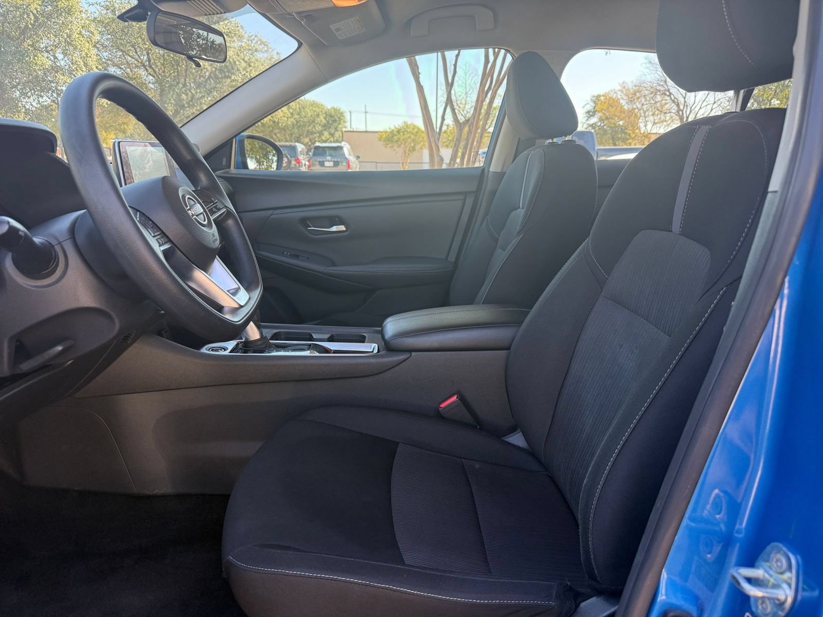 Used 2025 Nissan Sentra SV FWD image 26