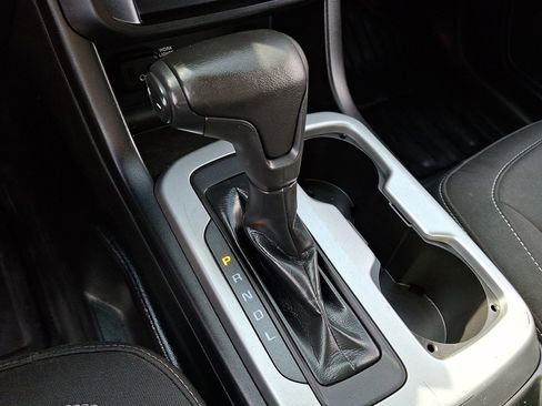 Used 2021 Chevrolet Colorado LT w/ Fleet Safety Package image 15