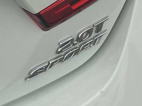 Used 2022 Honda Accord Sport image 9