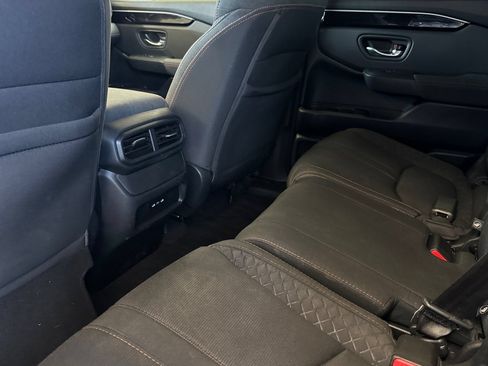 Certified 2025 Honda Pilot Sport image 12