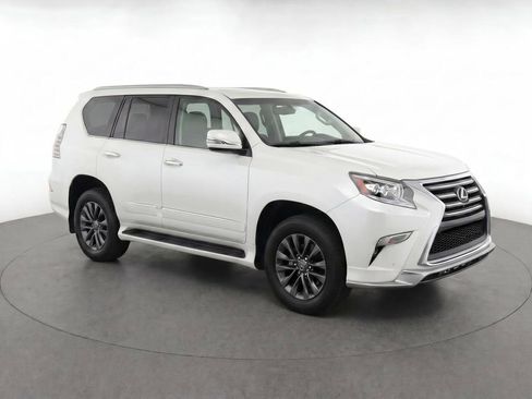 Used 2017 Lexus GX 460 Luxury AWD/4WD image 2