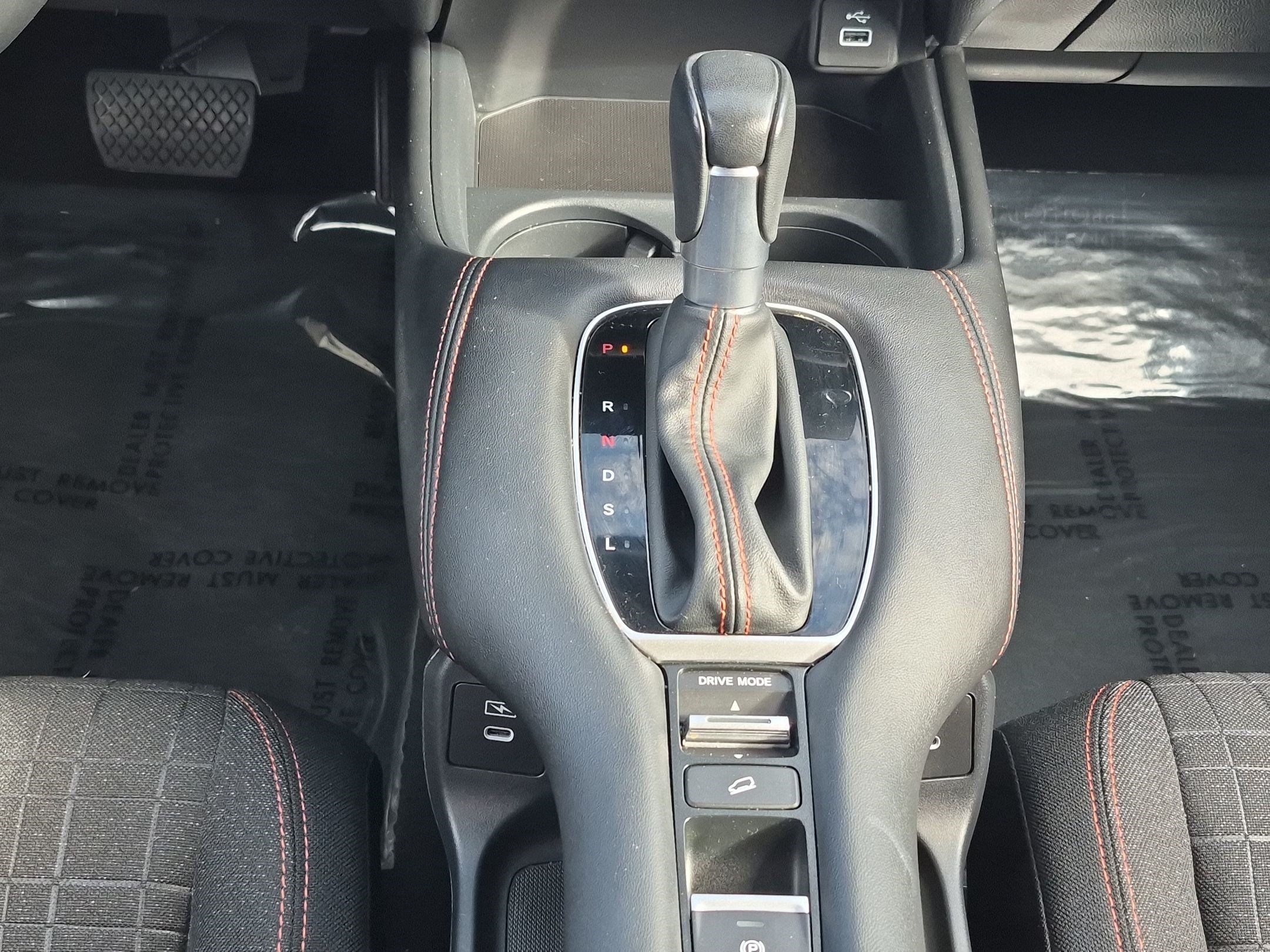 Certified 2025 Honda HR-V Sport image 25