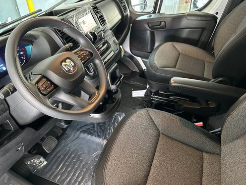 New 2026 RAM ProMaster 2500 w/ Convenience Group FWD image 10