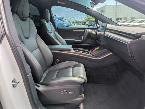 Used 2023 Tesla Model X AWD/4WD image 32