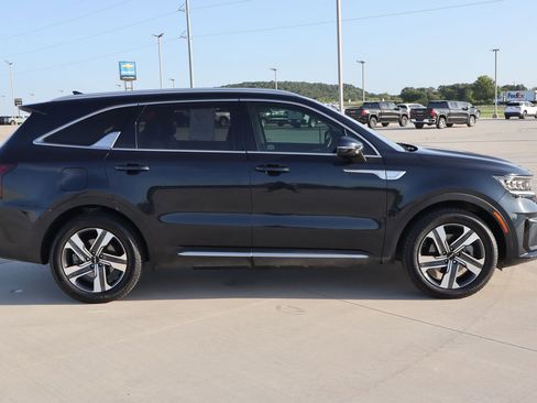 Used 2022 Kia Sorento SX image 6