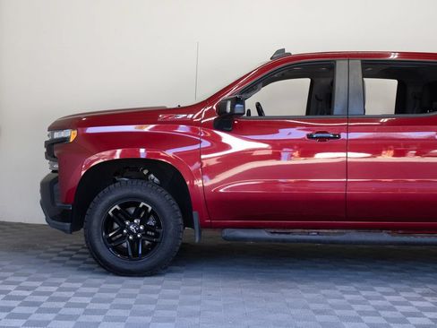 Used 2020 Chevrolet Silverado 1500 LT Trail Boss AWD/4WD image 9