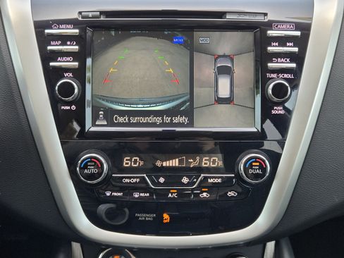 Used 2015 Nissan Murano Platinum w/ Platinum Technology Package FWD image 13