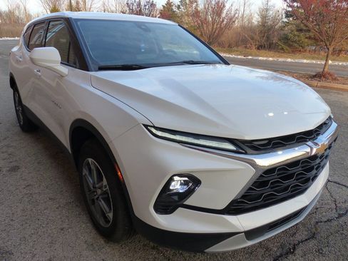 Used 2025 Chevrolet Blazer LT image 10