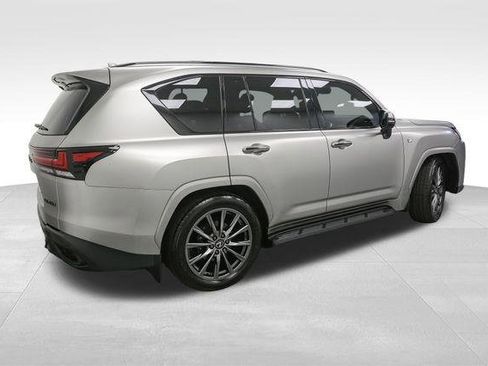 Used 2024 Lexus LX 600 F Sport image 8
