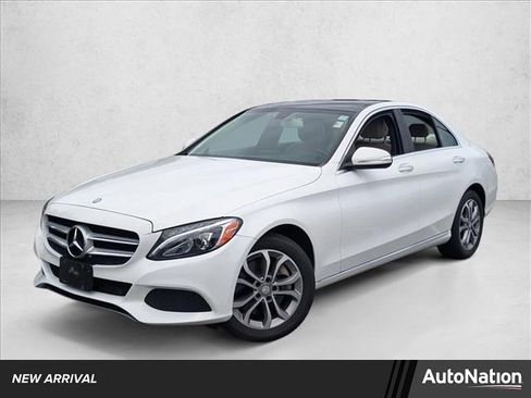 Used 2015 Mercedes-Benz C 300 4MATIC Sedan image 1