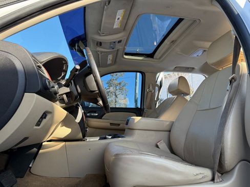 Used 2008 Chevrolet Silverado 1500 LTZ image 9