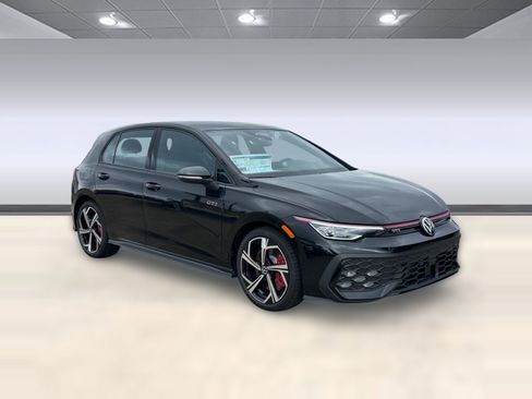 New 2026 Volkswagen Golf SE image 6