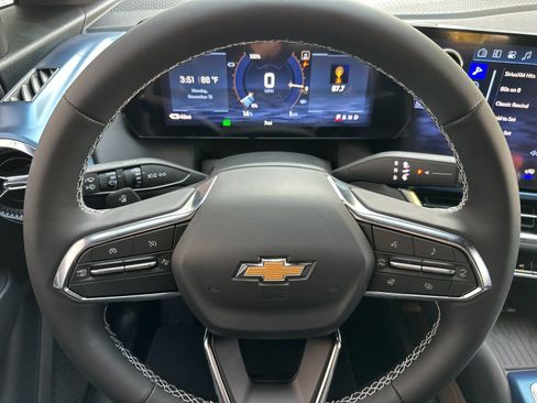 New 2026 Chevrolet Equinox EV LT image 26