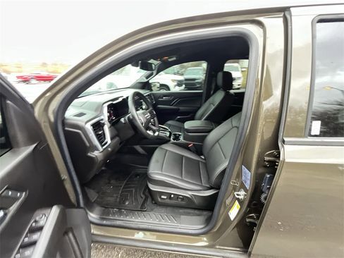 Used 2023 GMC Canyon Elevation w/ Elevation Premium Package image 11