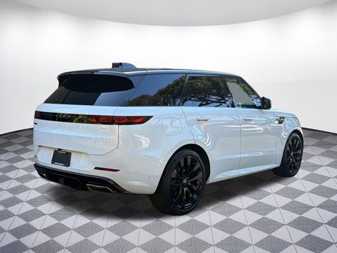 Used 2024 Land Rover Range Rover Sport Dynamic SE AWD/4WD image 9