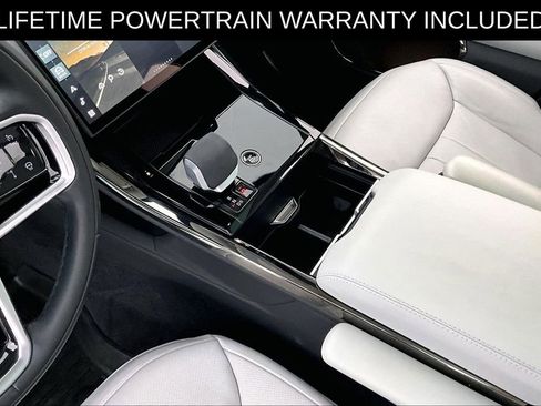 Used 2024 Land Rover Range Rover Sport SE AWD/4WD image 19