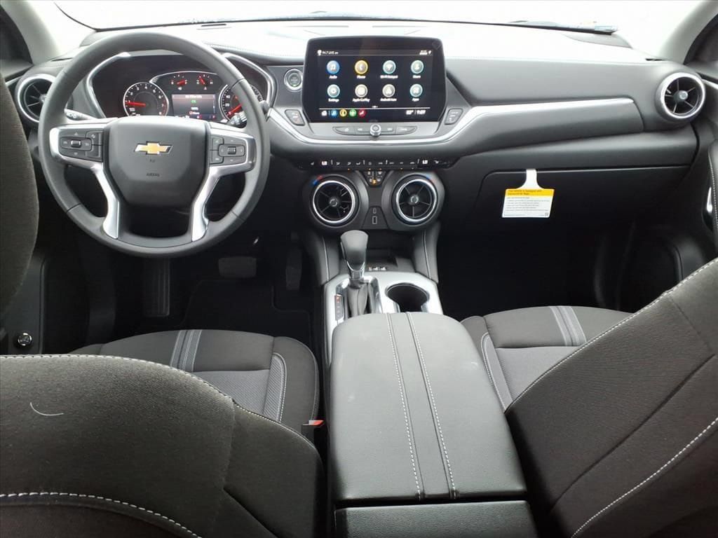 New 2026 Chevrolet Blazer LT w/ Convenience Package FWD image 19