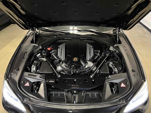 Used 2013 BMW ALPINA B7 image 32
