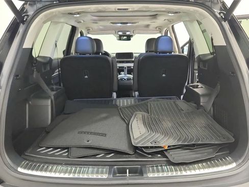 Used 2022 Kia Telluride SX w/ SX Prestige Package image 19