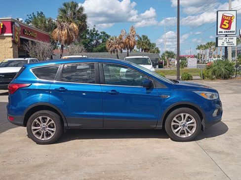 Used 2019 Ford Escape SE AWD/4WD image 1