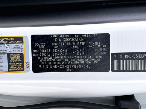 Used 2023 Kia Carnival EX FWD image 33