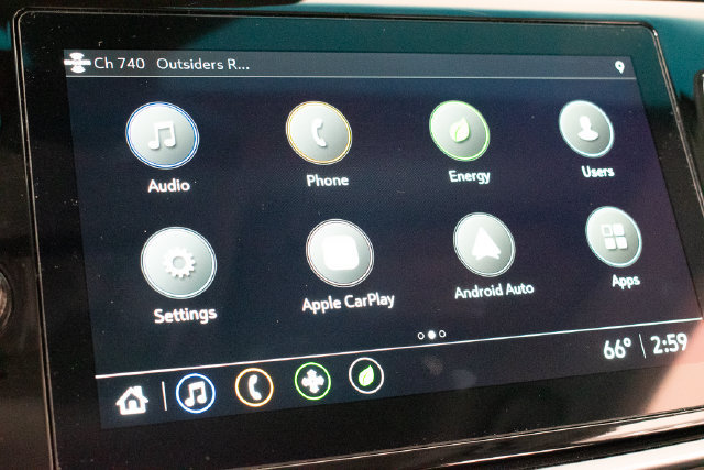 Used 2023 Chevrolet Bolt LT w/ Infotainment Package FWD image 27