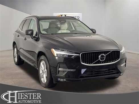 Used 2022 Volvo XC60 B5 Momentum image 1