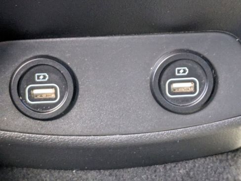 Used 2023 Hyundai Santa Fe SEL w/ Premium Package image 16