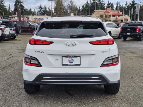 Used 2023 Hyundai Kona SE w/ Cargo Package image 6