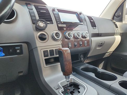 Used 2013 Toyota Tundra Platinum image 20