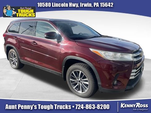 Used 2019 Toyota Highlander XLE image 1