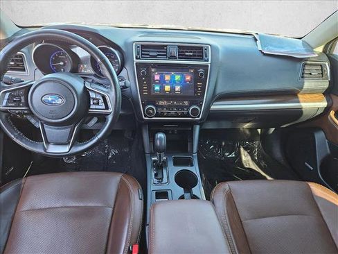 Used 2018 Subaru Outback 3.6R Touring image 16