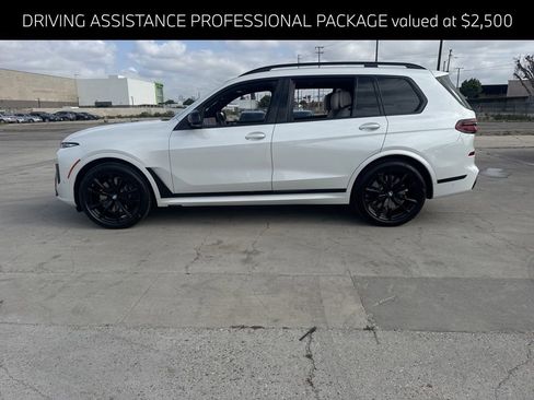 Certified 2025 BMW X7 M60i AWD/4WD image 2