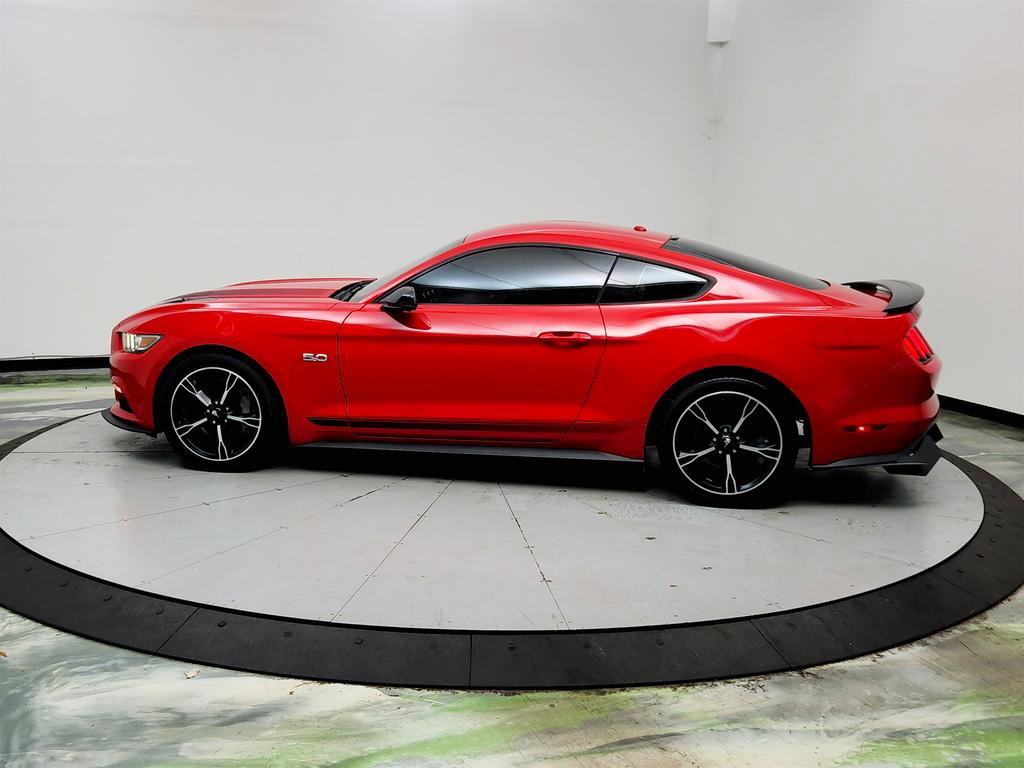 Used 2017 Ford Mustang GT Premium RWD image 8
