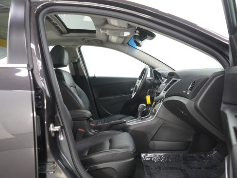 Used 2014 Chevrolet Cruze LT w/ Sun, Sound and Sport Package image 11