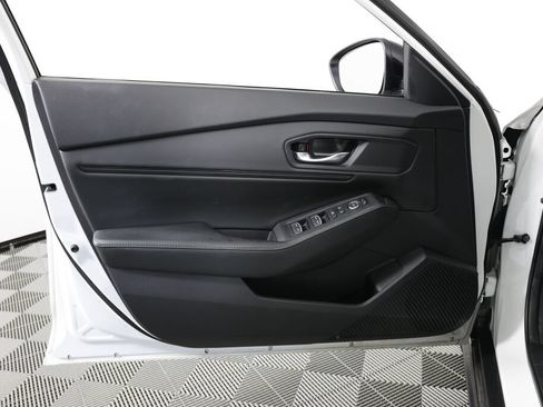 Used 2024 Honda Accord Sport image 12