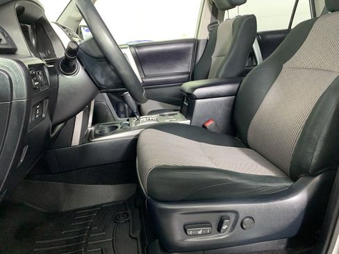 Used 2018 Toyota 4Runner SR5 image 15